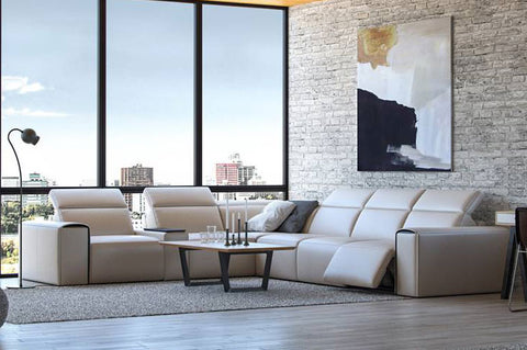 Le Mans Leather Motion Sectional