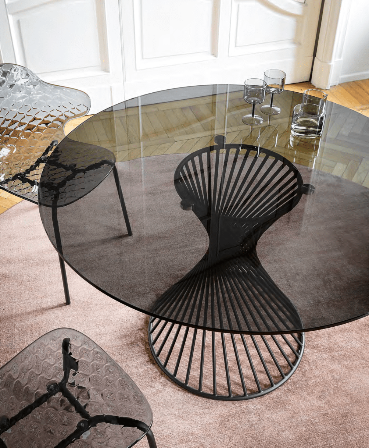 Vortex Round Dining Table