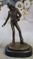 sculpture of michael jackson as smooth criminal