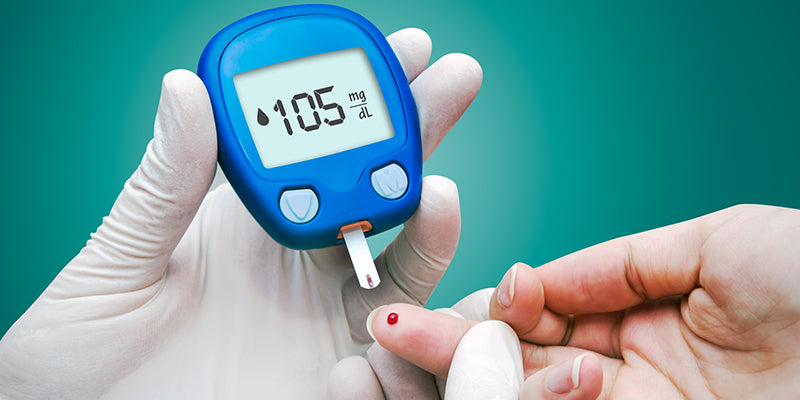 ¿Qué afecta los niveles de insulina del cuerpo y la respuesta resultante del azúcar en sangre?