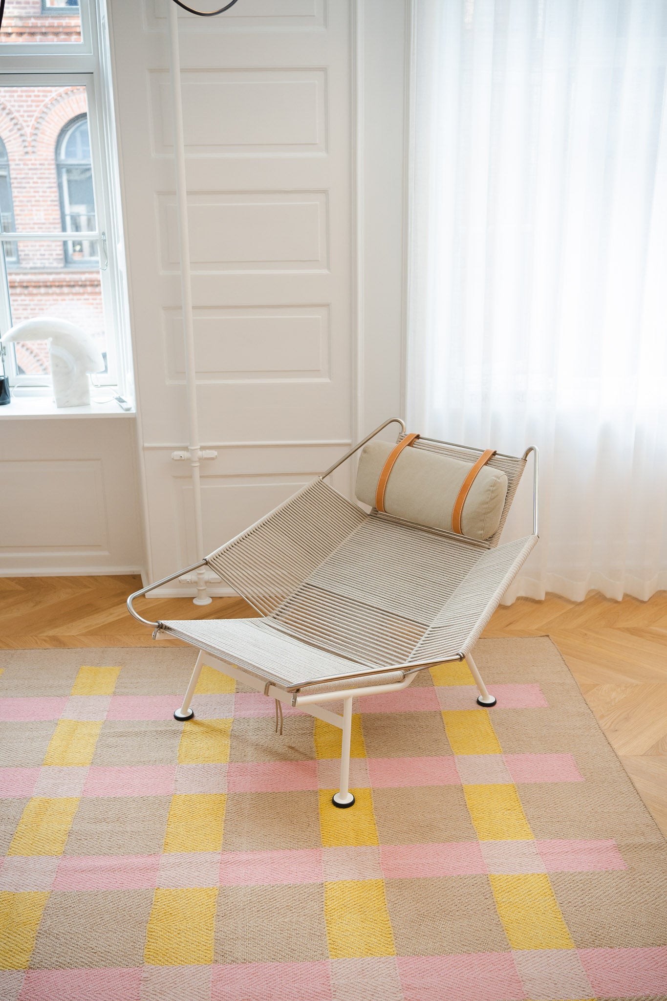 Tablelab – Product image – Matias Møllenbach - Jute Rug w. pink and yellow stripes 170x240cm