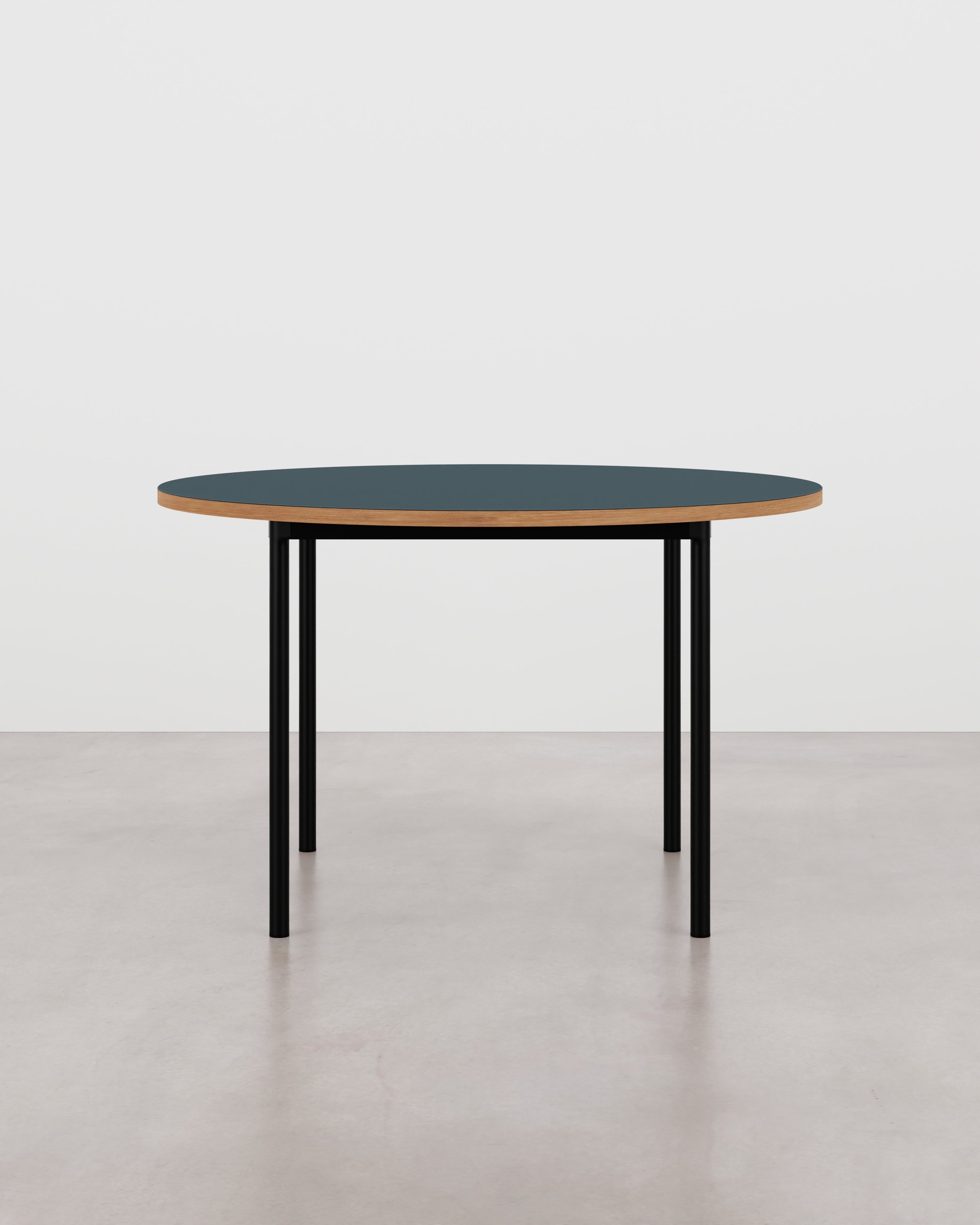 Tablelab – Product image – ESSENTIAL Dining Table Round