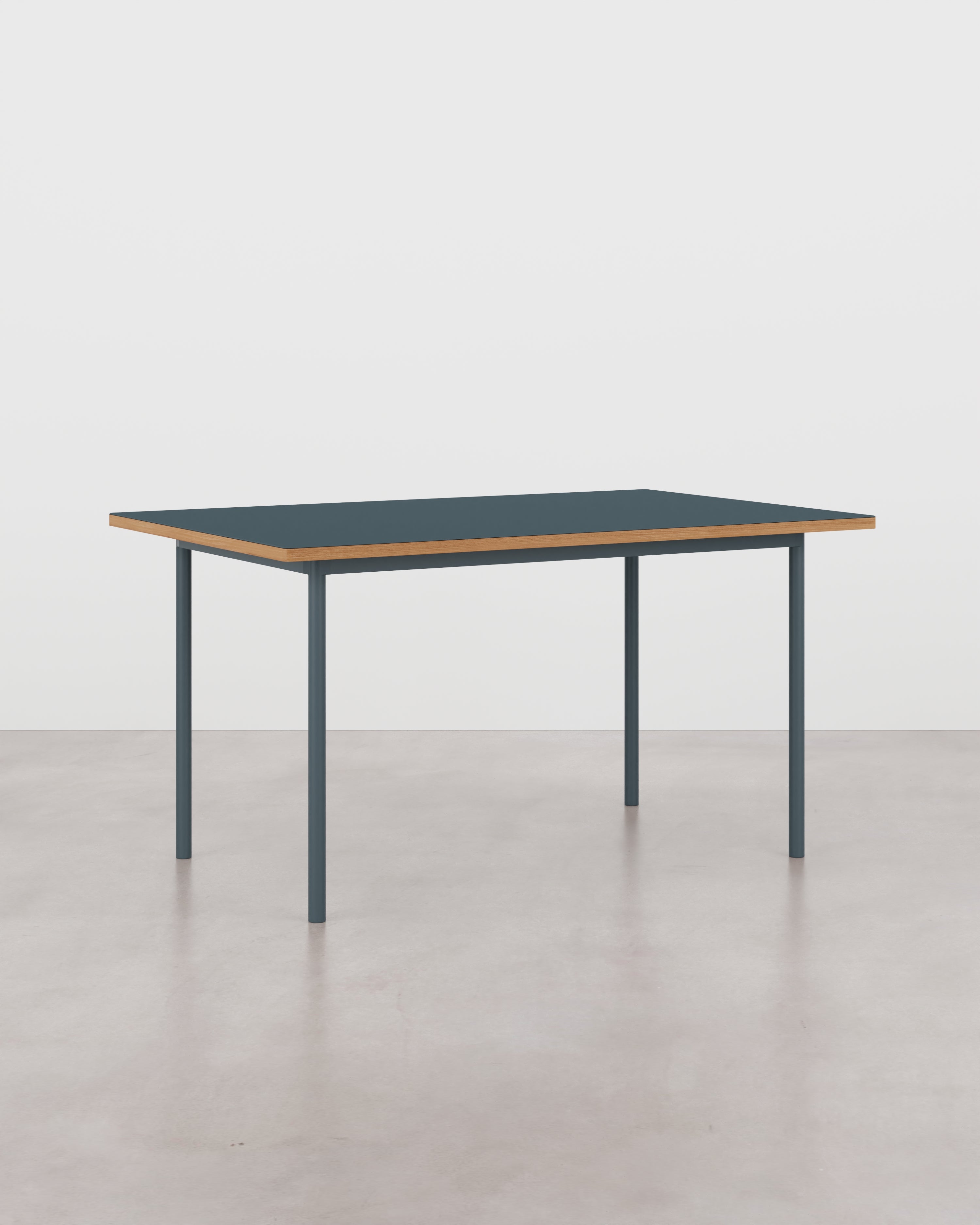 Tablelab – Product image – ESSENTIAL COLOR 140x90cm