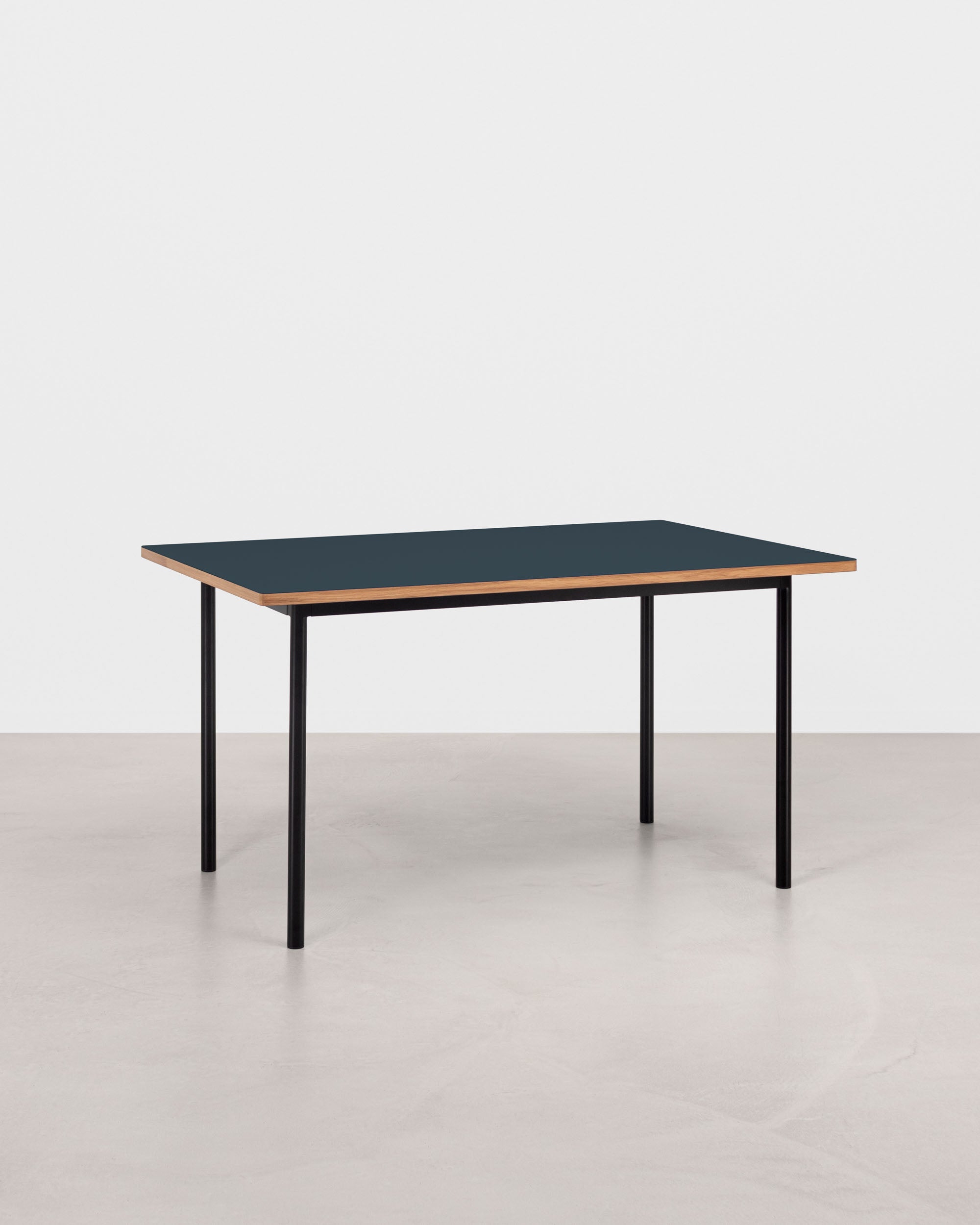 Tablelab – Product image – ESSENTIAL Dining Table 140x90cm