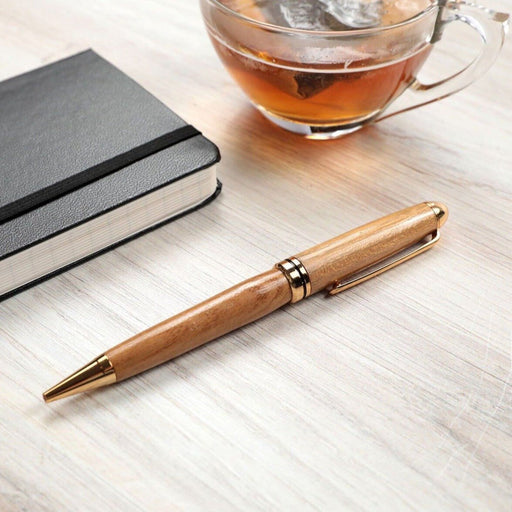 https://cdn.shopify.com/s/files/1/1831/5307/products/historic-wood-pen-616539_512x512.jpg?v=1681799513