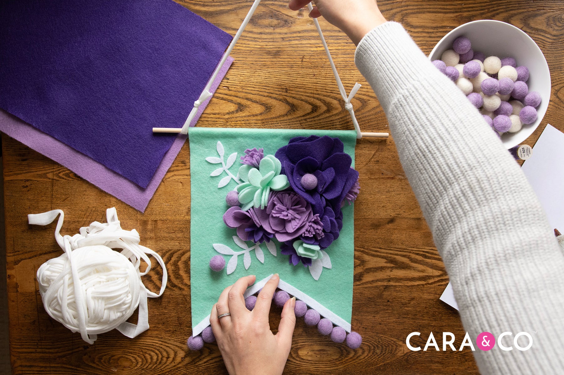 DIY Felt Banners - Cara & Co DIY Tutorials