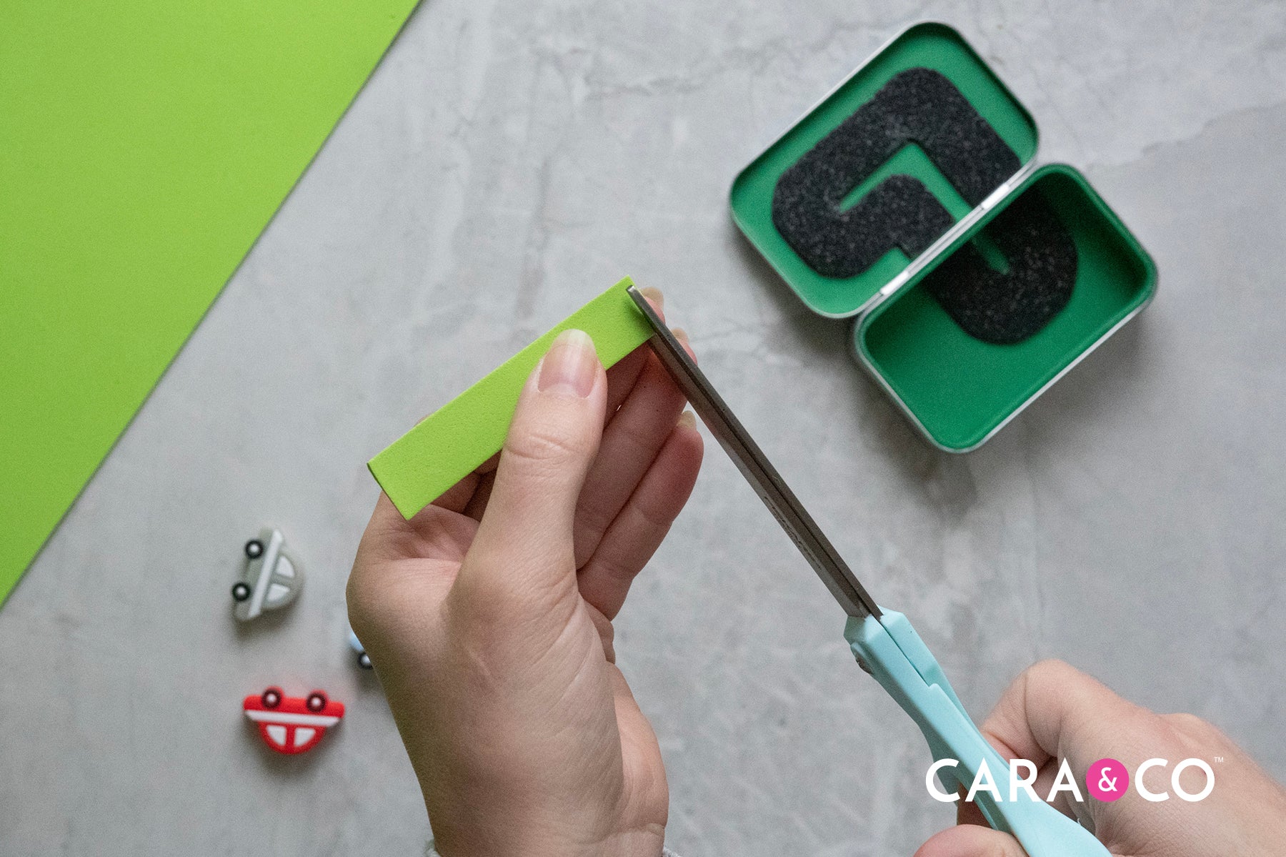 Altoid Tin Craft - Cara & Co DIY Tutorials 