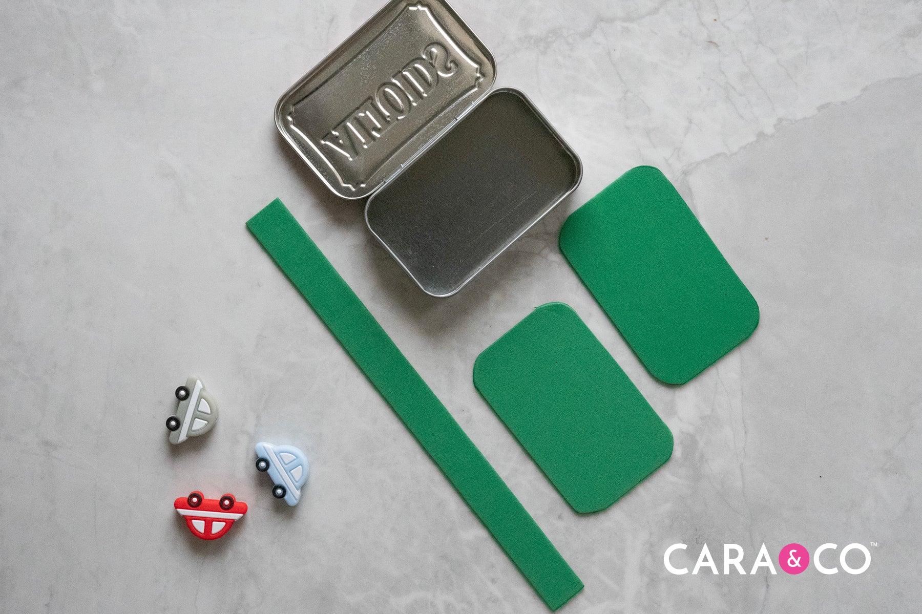 Altoid Tin Craft - Cara & Co DIY Tutorials 