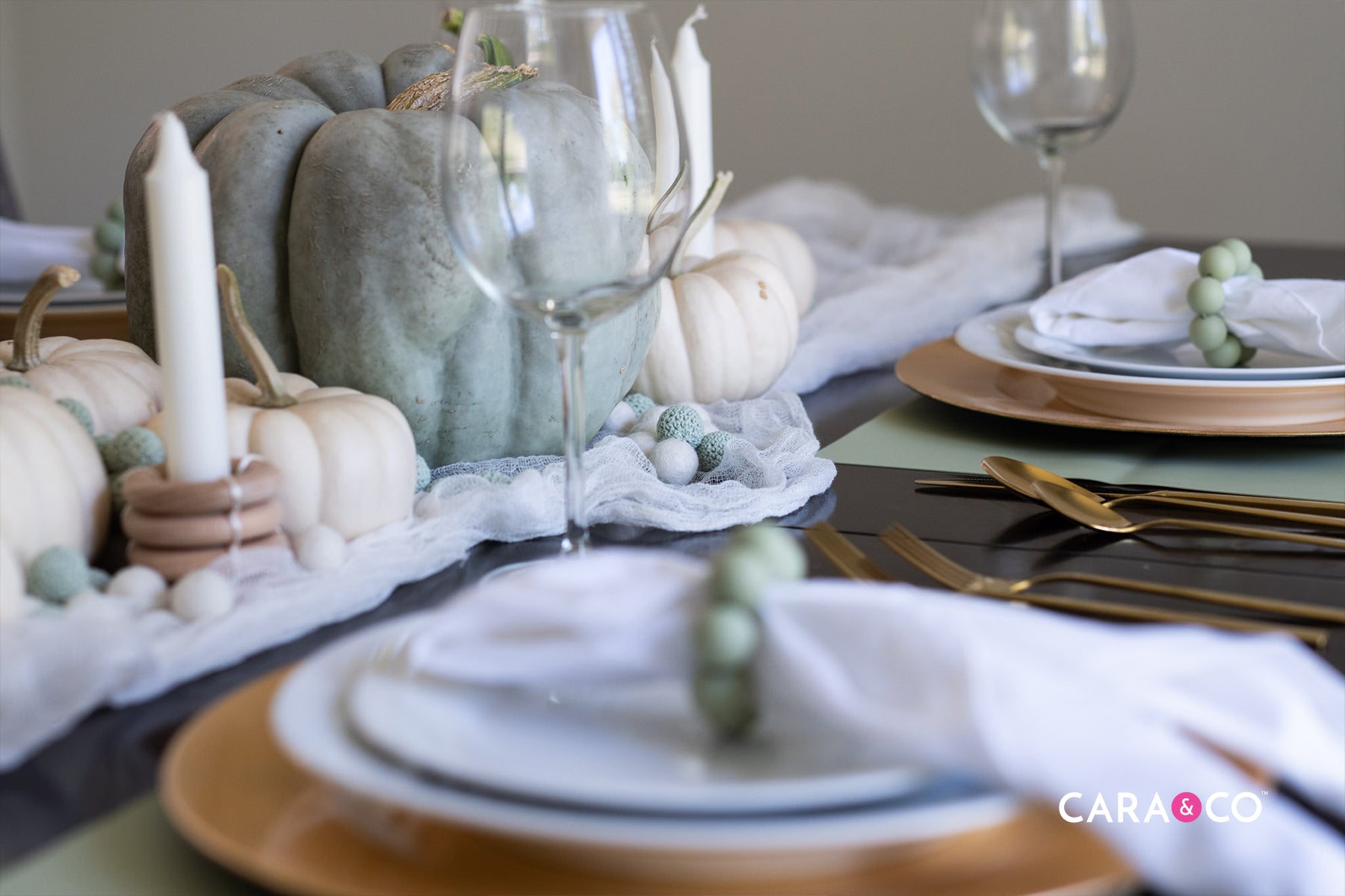 Thanksgiving Table Decor Inspiration - Cara & Co Blog