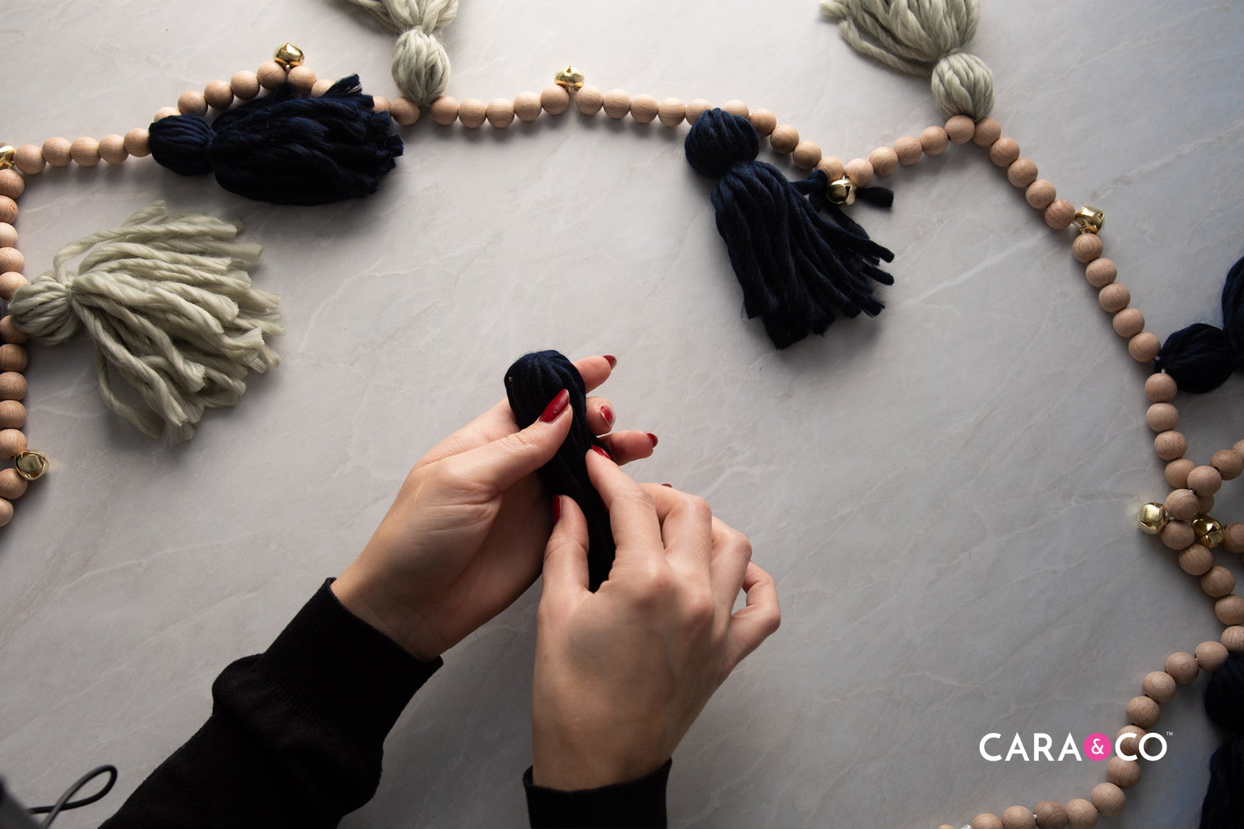 DIY Wool Tassel - Modern Holiday Garland Tutorial