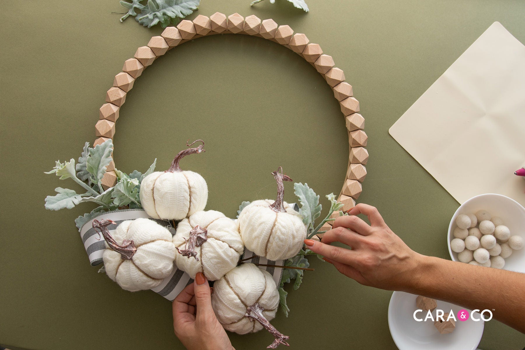 Fall Wreath DIY Tutorial - Fall decor inspiration - Cara & Co
