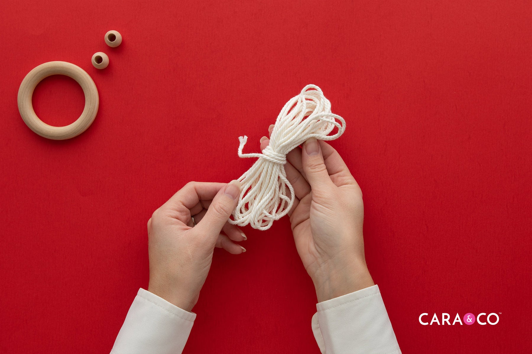 How to make a macrame Christmas ornament - Cara & Co Tutorials