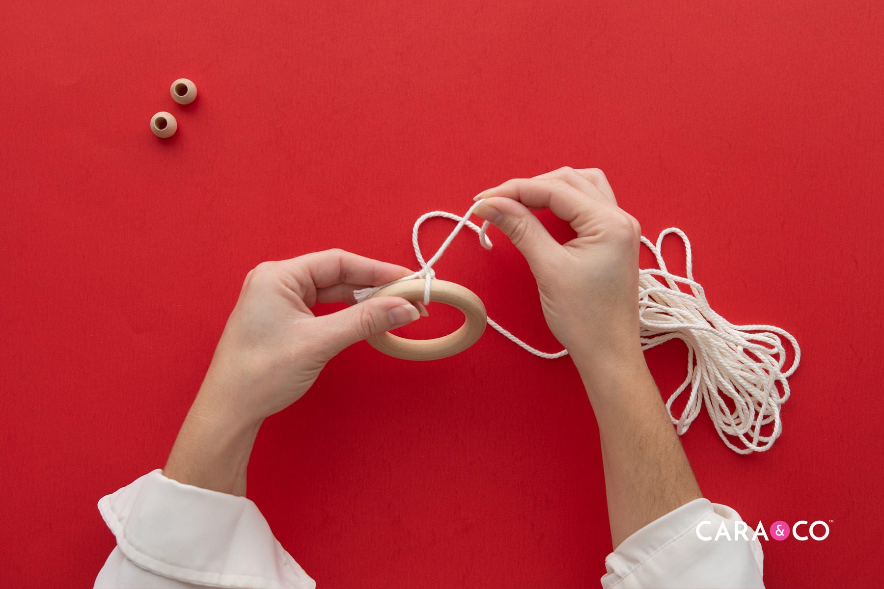 How to make a Macrame Christmas Ornament - Cara & Co Tutorials