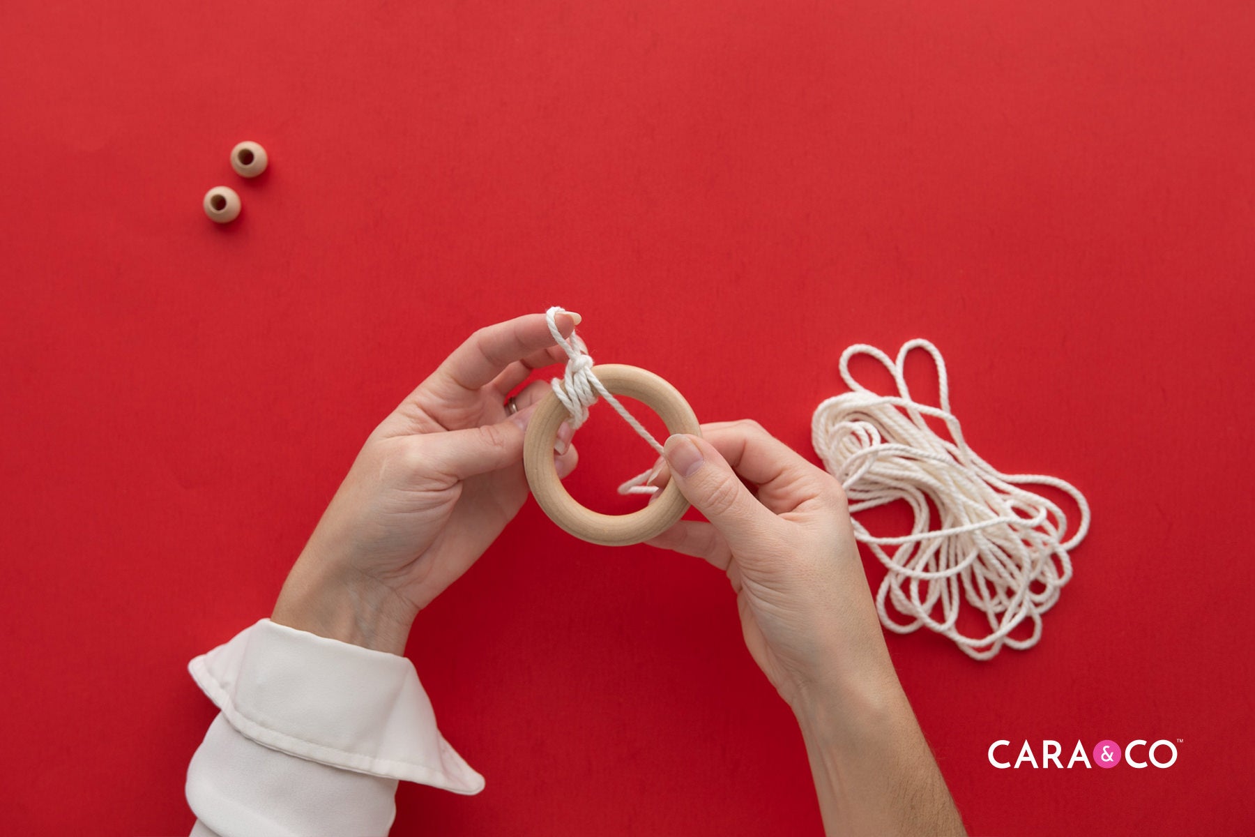 How to make a Macrame Christmas Ornament - Cara & Co Tutorials