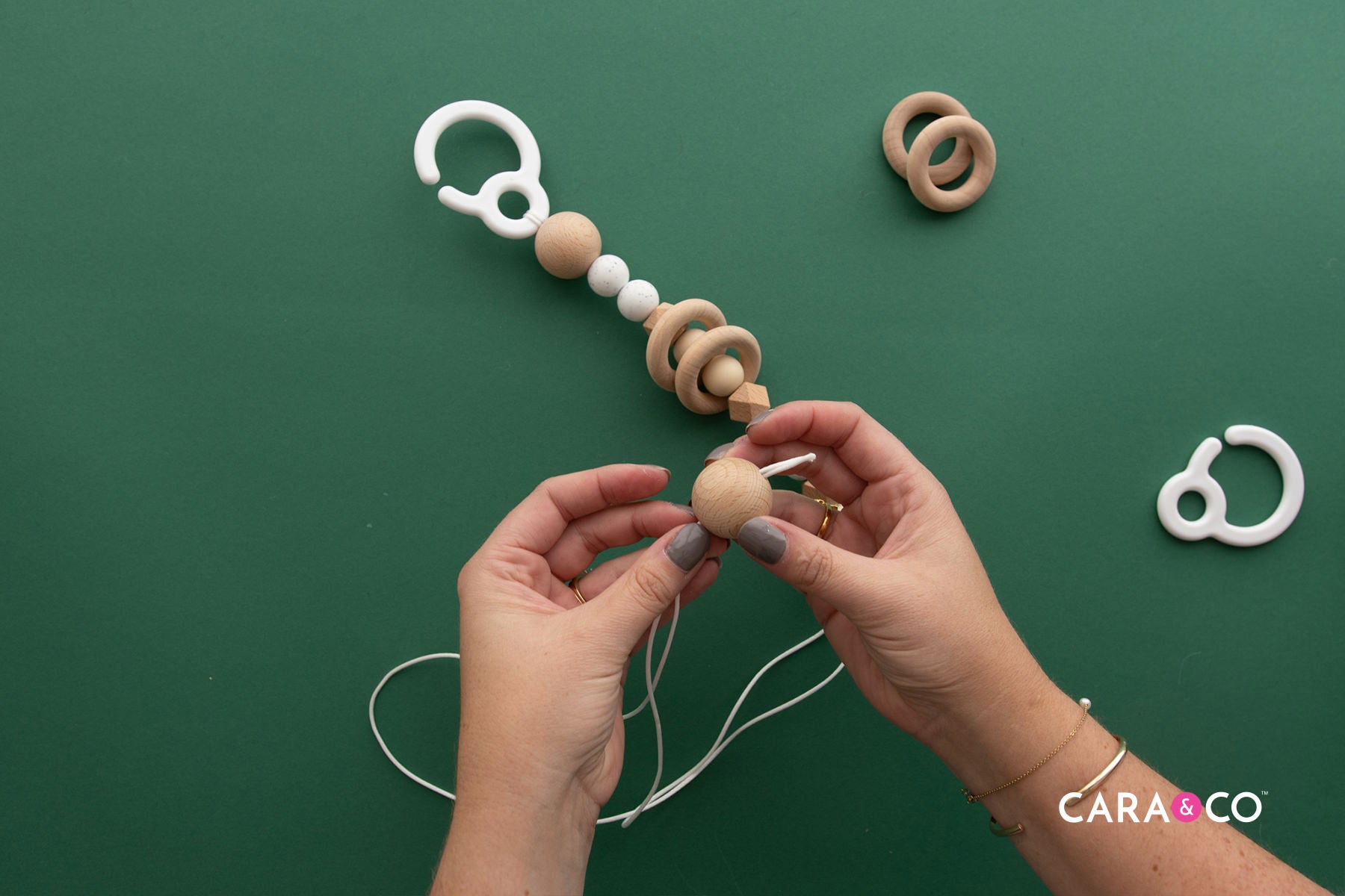 How to make a stroller garland - Cara & Co Tutorials