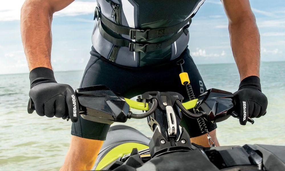 A Buyer's Guide to Jet Ski Gloves: What To Look For