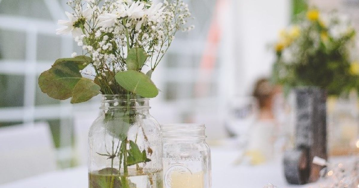 Incorporate DIY eco-friendly party decorations into your next event!