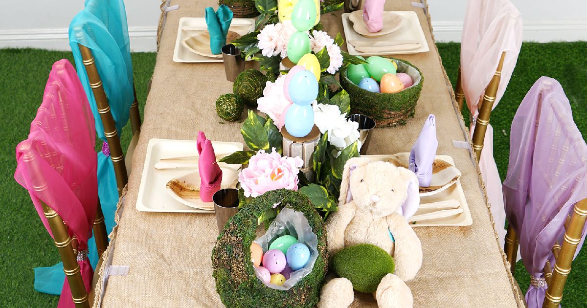 Easter-Decorations-On-Table