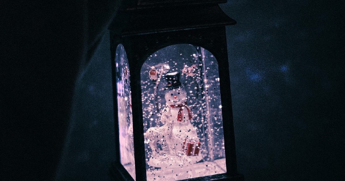 Glowing Snowman Lanterns