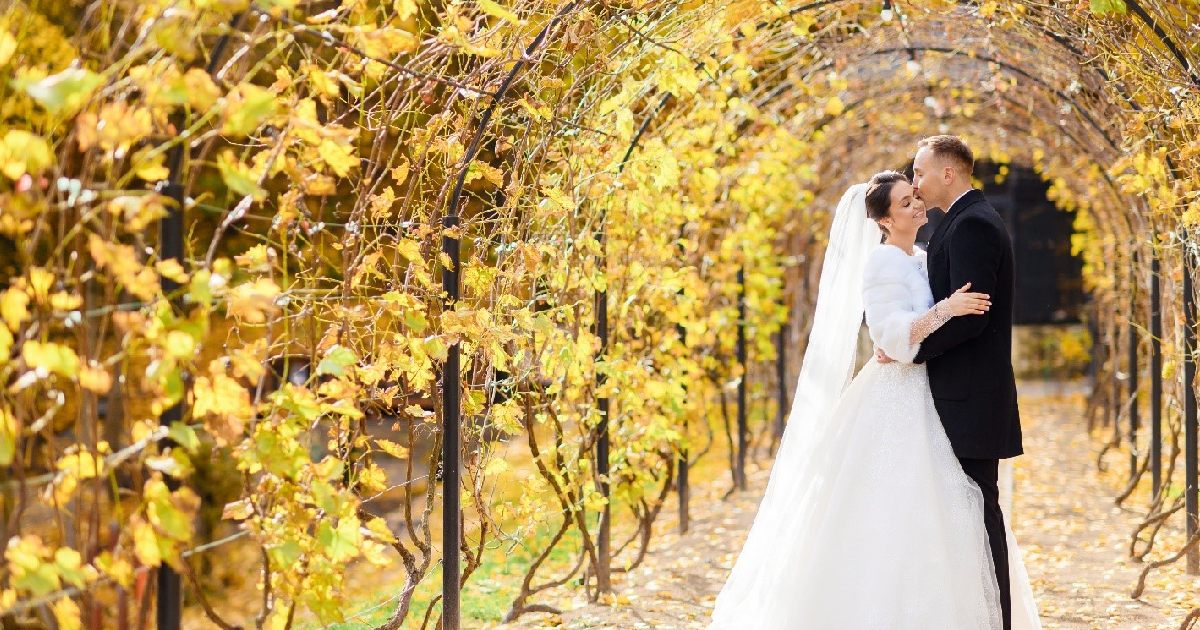 Fall Weddings In Historic Settings