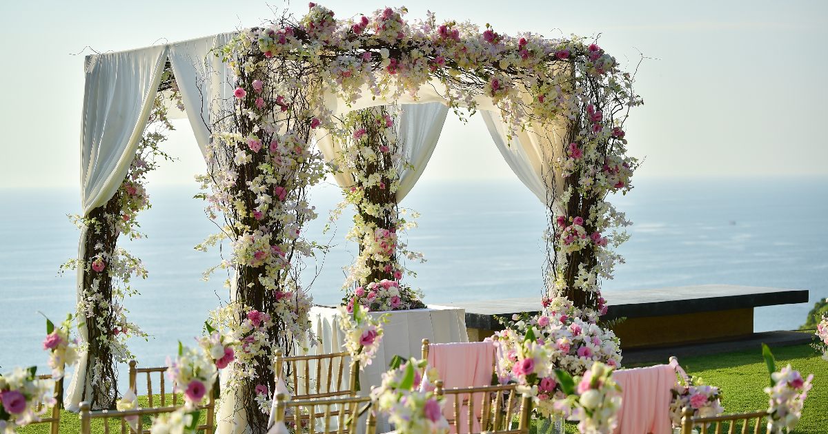 Wedding arch Drapes