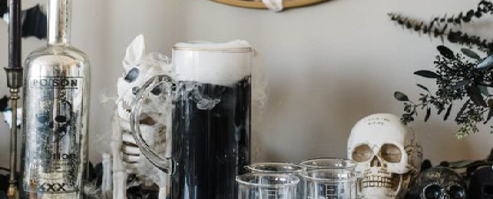 Ghoulish Halloween Party Fireplace Décor 