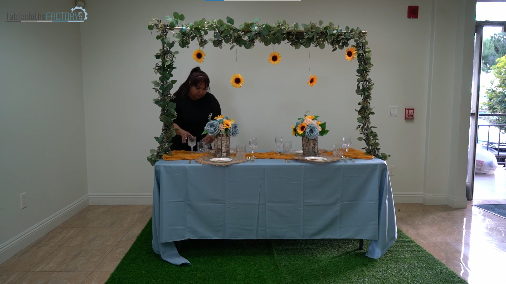 Person arranging the disposable dinnerware