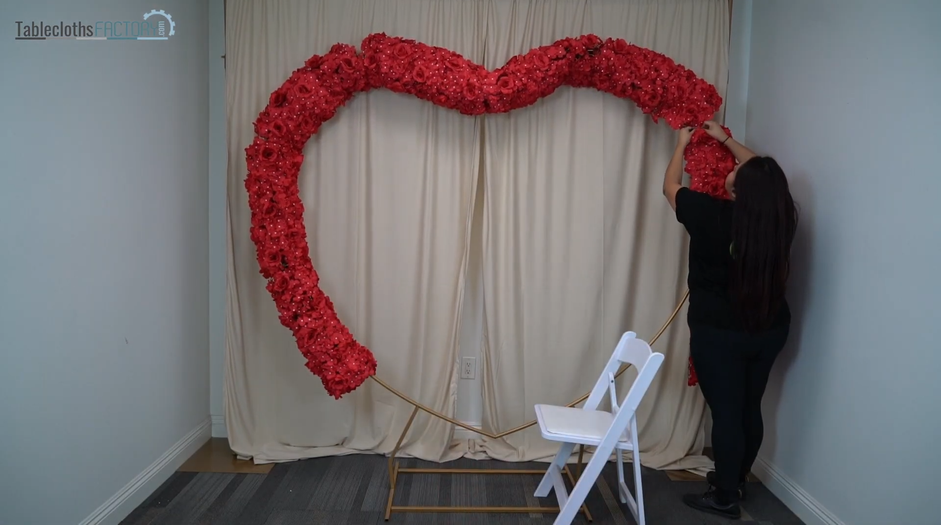 Heart-shaped backdrop stand with flower panels