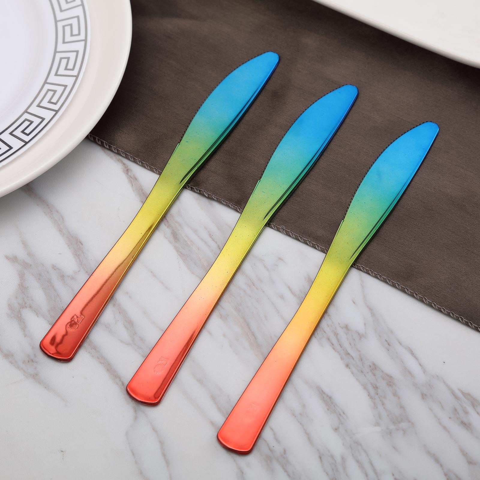 Ombre Design Plastic Knife, Plastic Silverware | TableclothsFactory