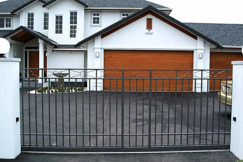 Nouveau - Red Stag Gates & Fences