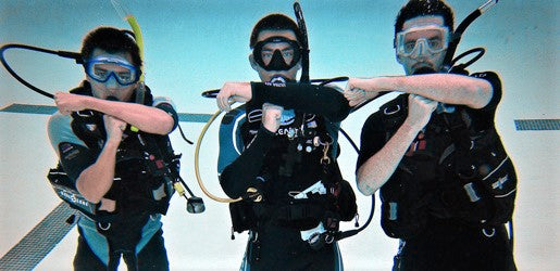 FIVE REASONS TO TRY SCUBA DIVING