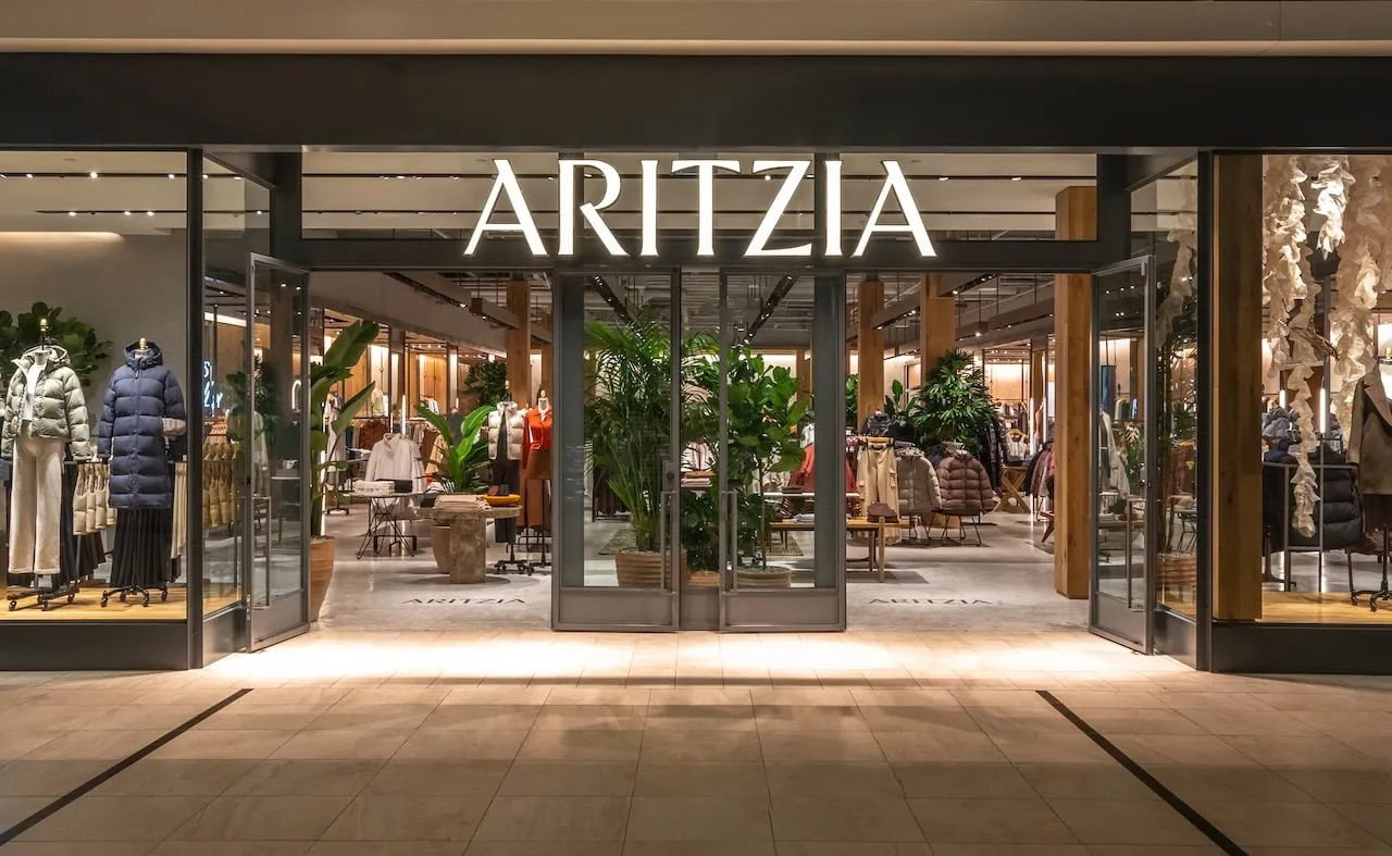 A photo of Aritzia’s retail storefront.