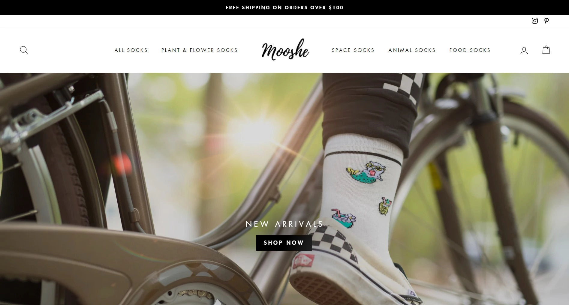 Homepage of Mooshe Socks