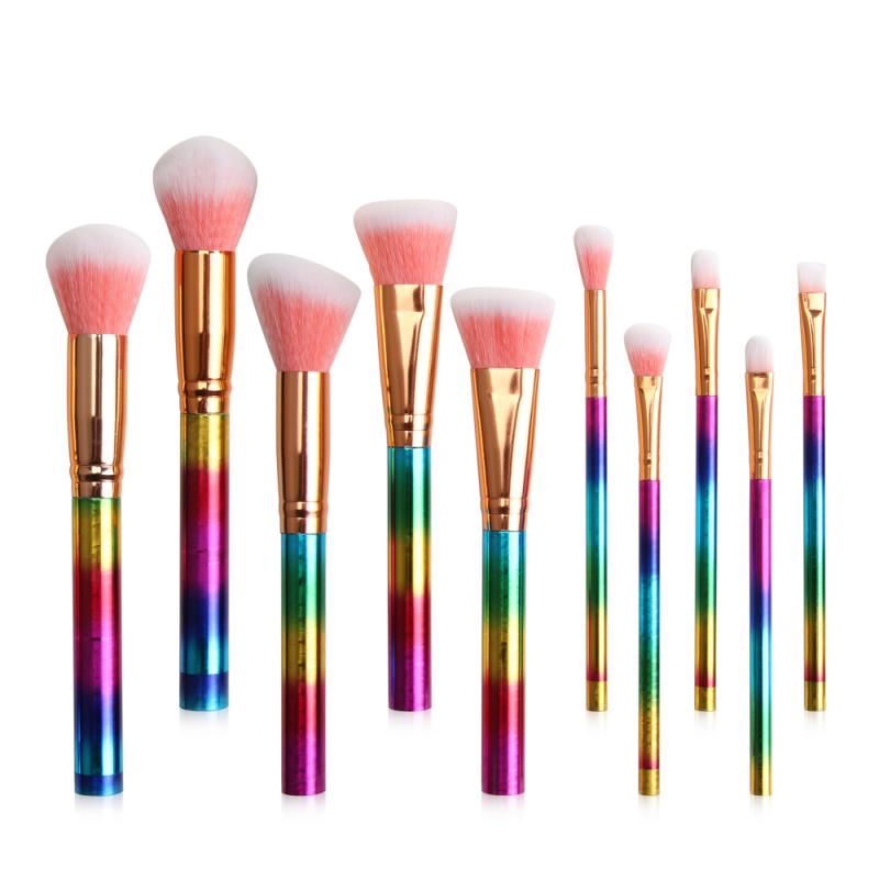 new cosmetic brushes