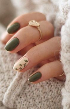 Matte Green Winter Nail Designs