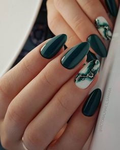 Green Marble Winter Nail Designs