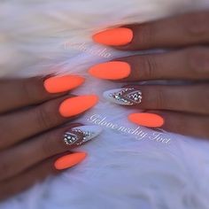 22 Amazing Best Orange Nail Art Ideas Beautybigbang