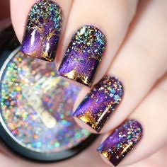 Tree Holographic Nail Design