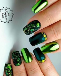  Mirror Green Chrome Nail Art Design