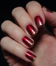 Red Christmas Nails