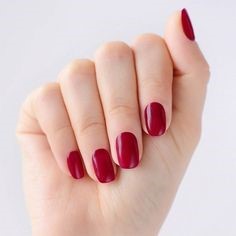 Pure red delicate short nail design