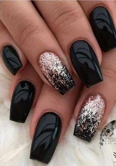 Mirror black and glitter nail powder winter nail design