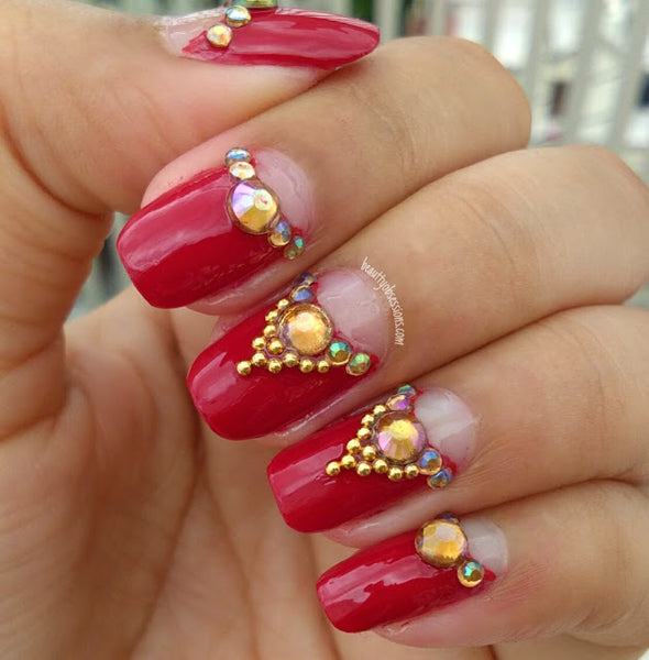 Adorable nails. I love the red and gold. | Wedding nail art design, Caviar  nails, Nail art wedding