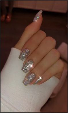 Christmas Nails-5 Sliver Glitter nails