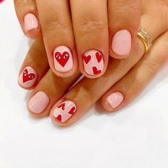 Simple Love Valentine’s Nail Art Idea