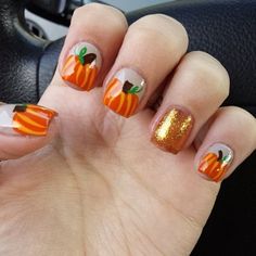 15 Halloween Amazing Pumpkin Nail Designs | BeautyBigBang