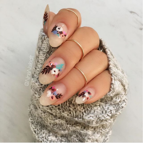 floral nail design