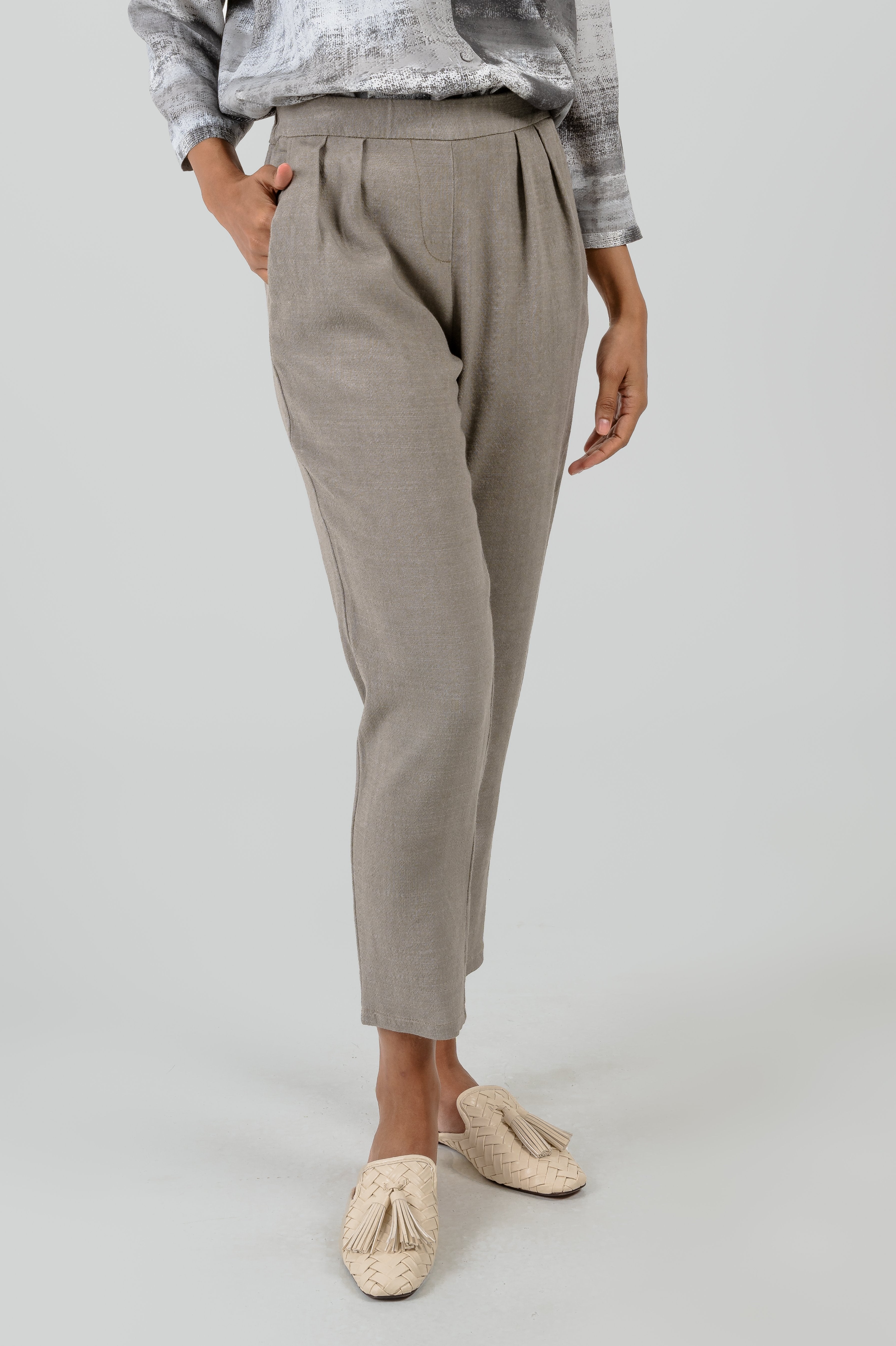 Sisley pantaloni femei, culoarea roz, fason tigareta, high waist |  ANSWEAR.ro