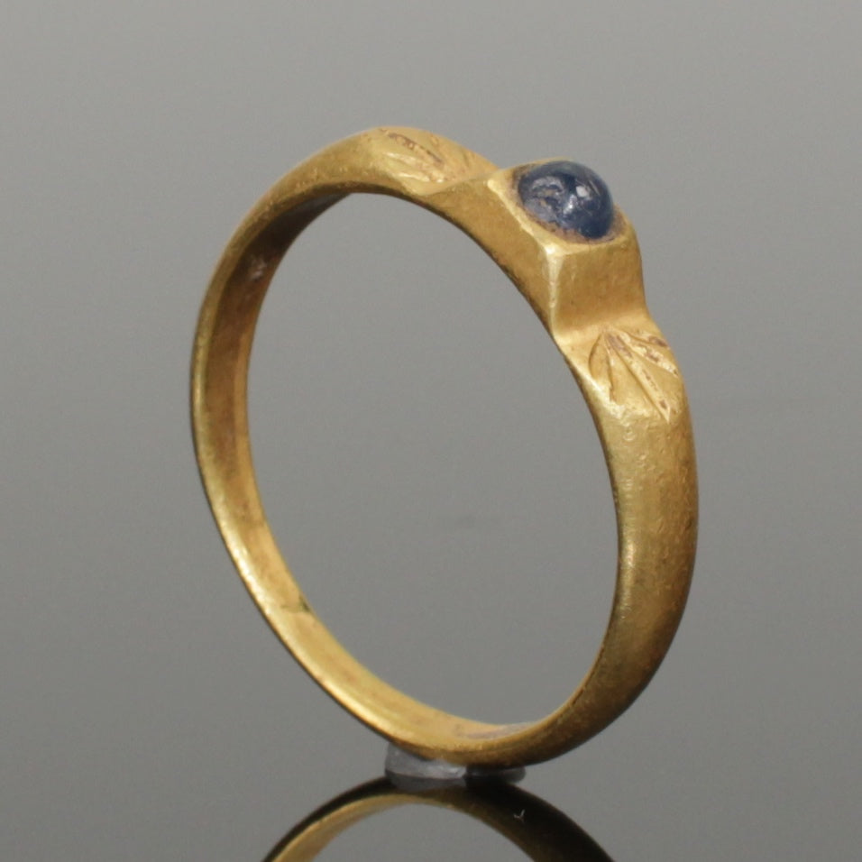 BEAUTIFUL MEDIEVAL GOLD & SAPPHIRE RING - CIRCA 14th-15th Century AD ...