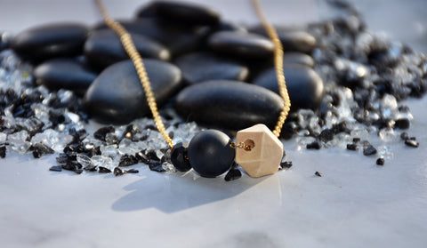 Black onyx gemstone necklace tin lizzie jewellery gold aromatherapy tittup 